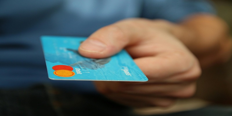 the-impact-of-fintech-on-the-future-of-the-payment-card-industry-and-merchant-services